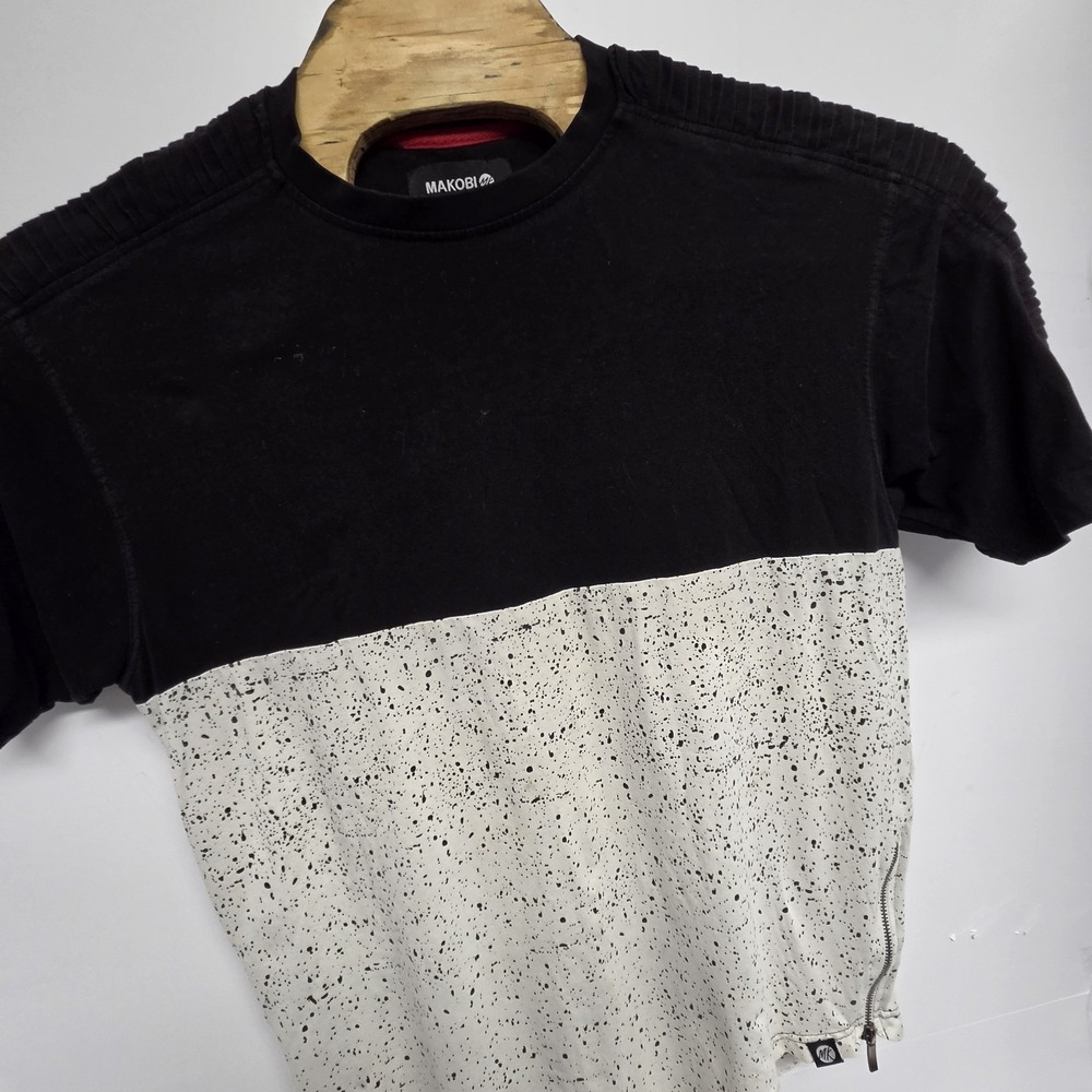 Makobi Men's Short Sleeve Shirt Side Zipper Medium 21‎ Inch Chest No Size Tag